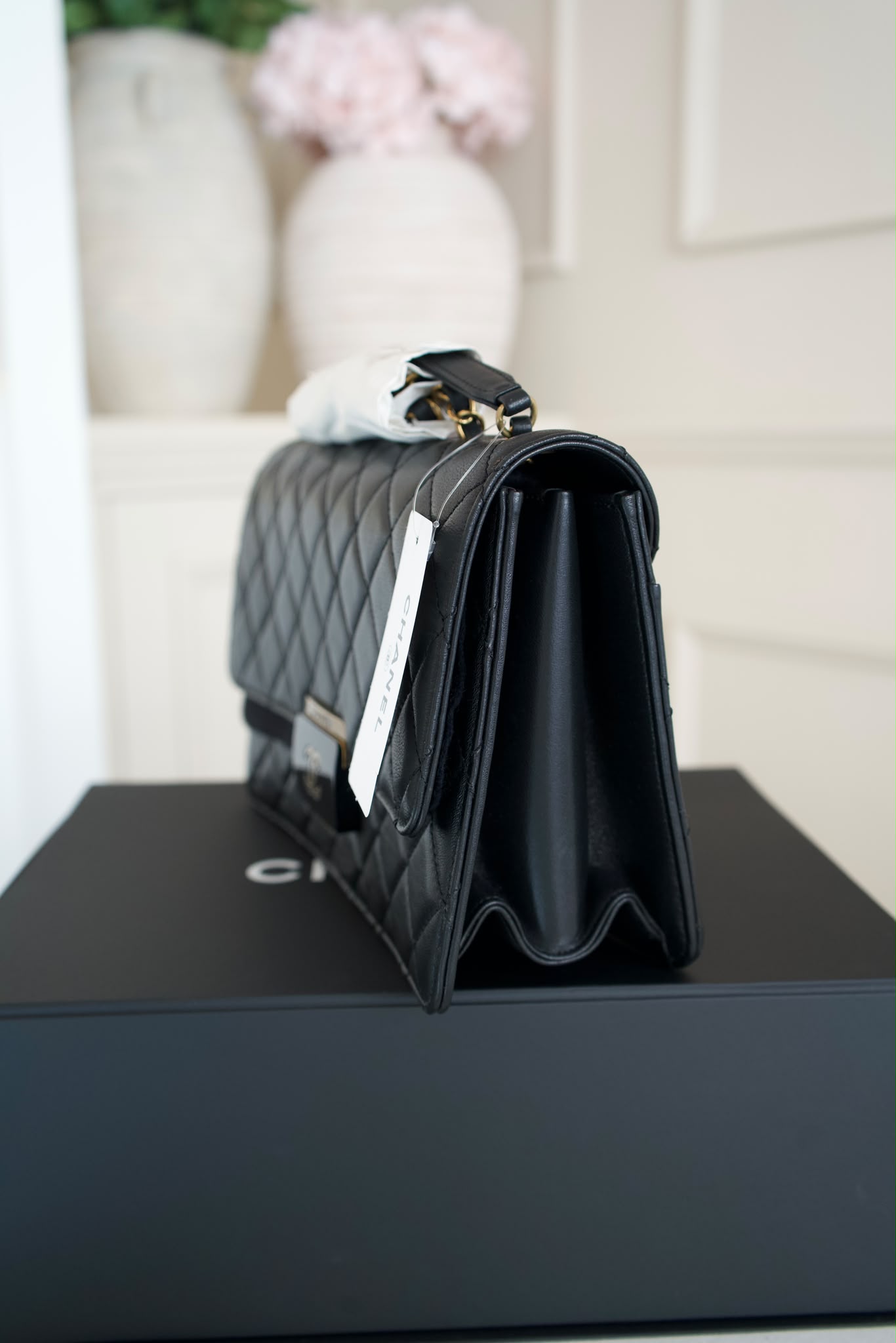 Chanel Beauty Lock Black Quilted Leather Flap Bag with Antique Gold Hardware - Image 4