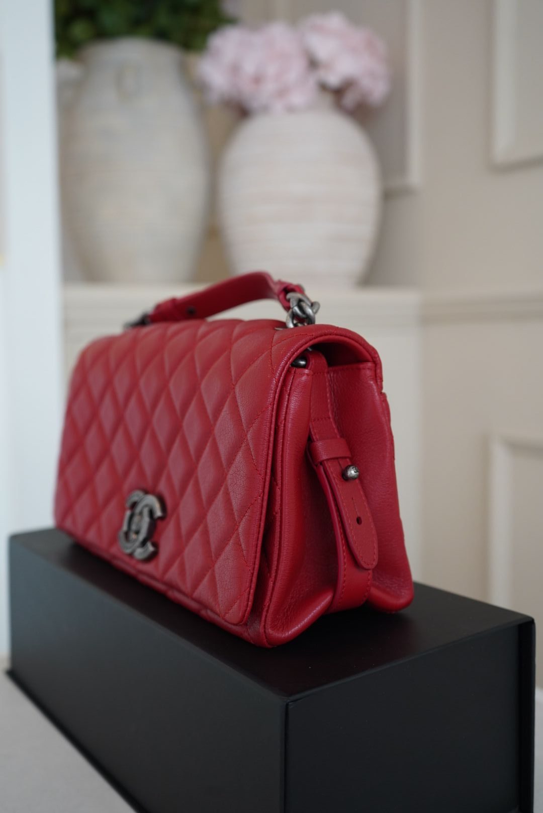 Chanel Red Quilted Goatskin Leather City Rock Flap Bag with Gunmetal Hardware - Image 2