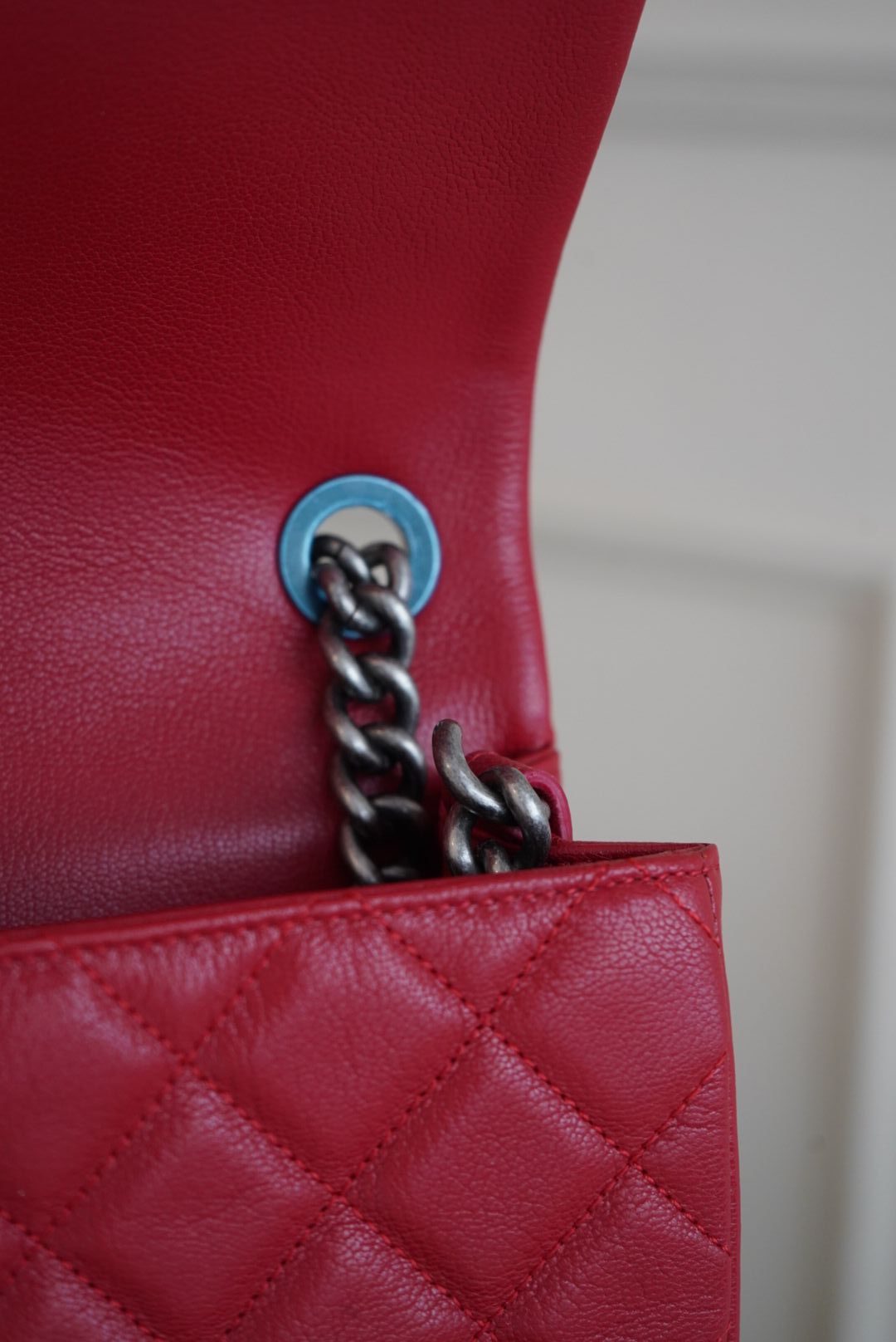 Chanel Red Quilted Goatskin Leather City Rock Flap Bag with Gunmetal Hardware - Image 9