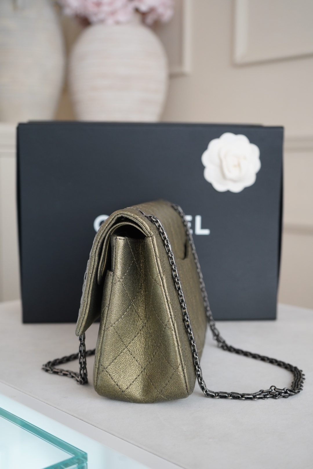 Chanel Gold Shimmering Lambskin 2.55 Flap Bag with Gunmetal Hardware - Image 3
