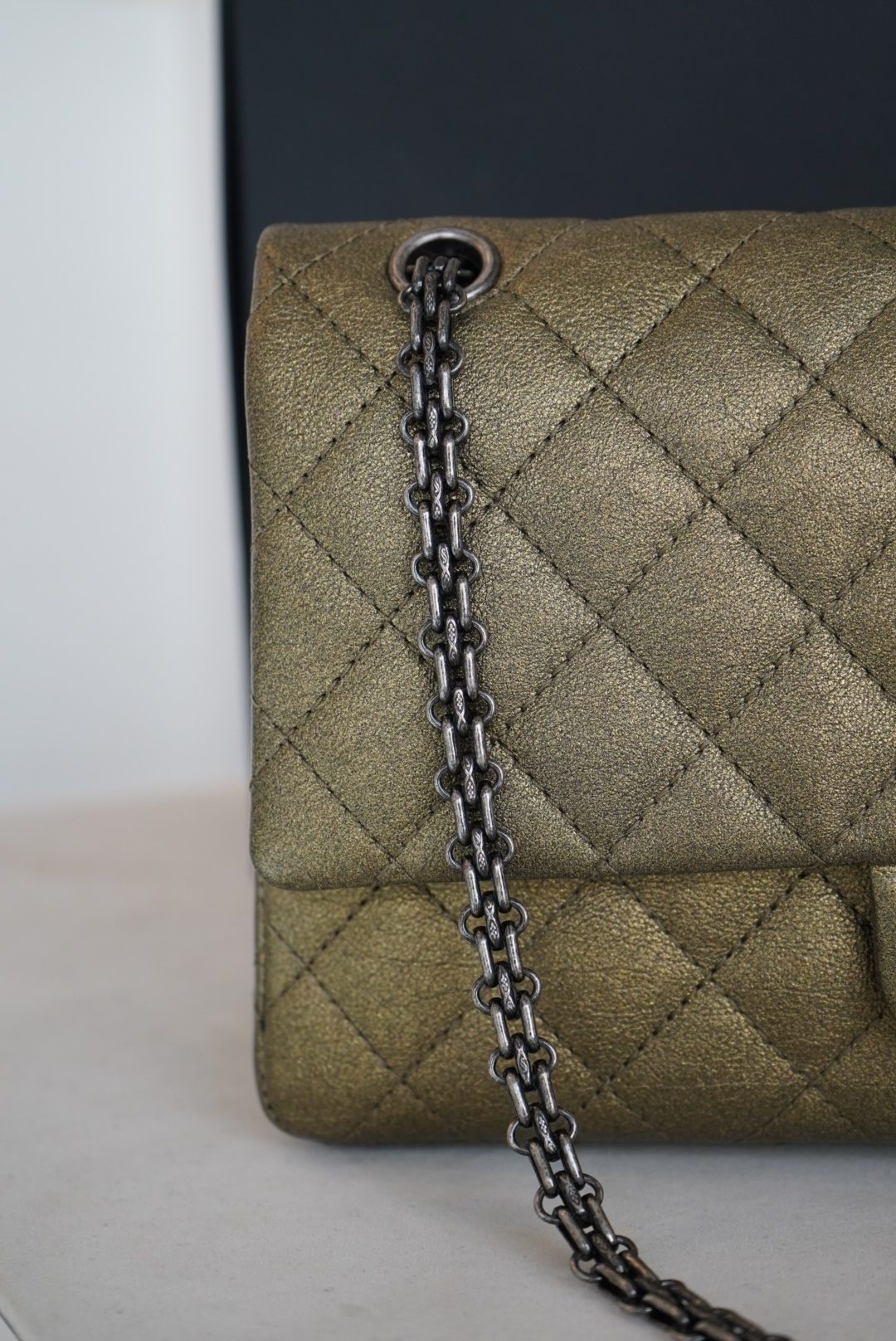 Chanel Gold Shimmering Lambskin 2.55 Flap Bag with Gunmetal Hardware - Image 7