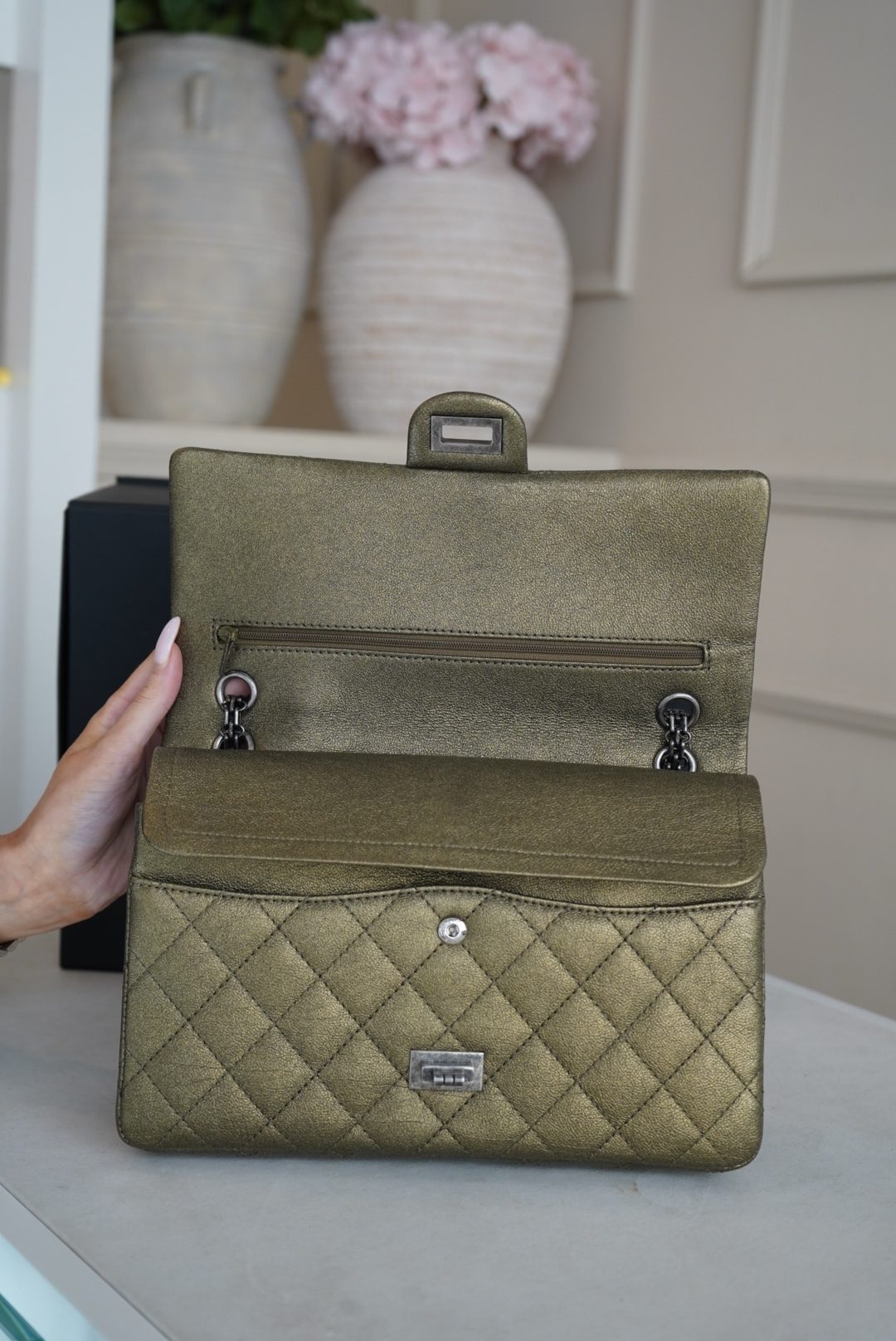 Chanel Gold Shimmering Lambskin 2.55 Flap Bag with Gunmetal Hardware - Image 8