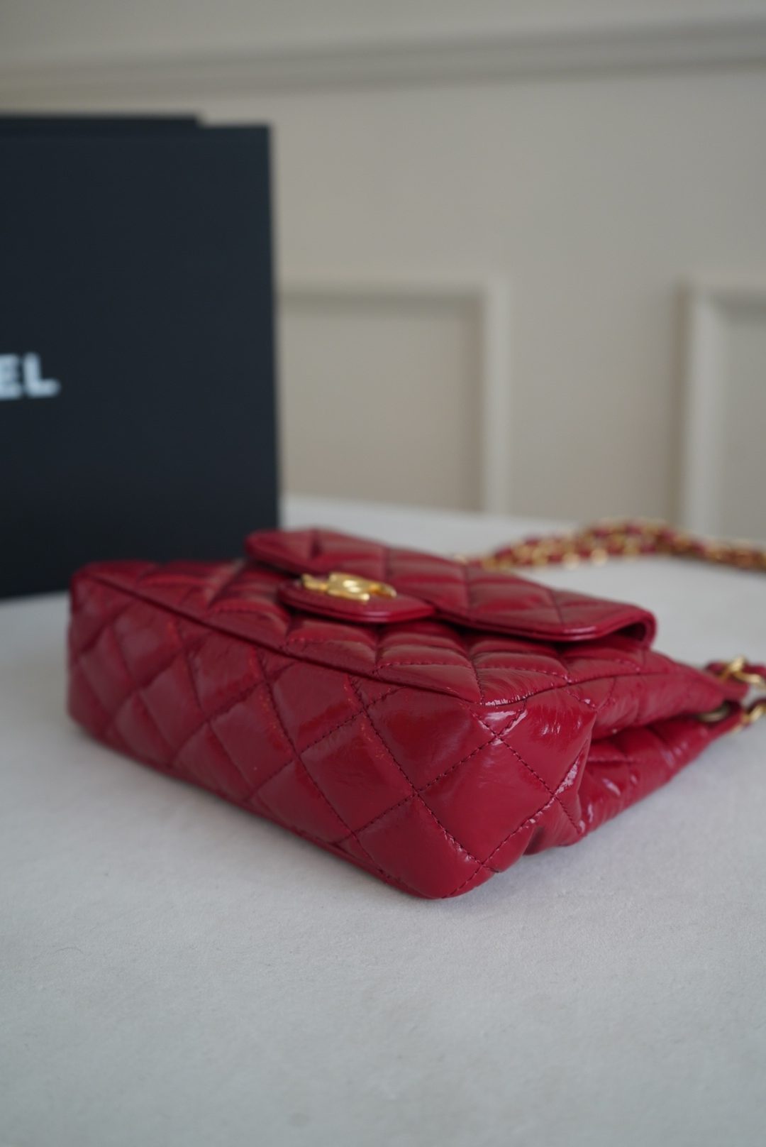Chanel Shiny Crumpled Calfskin Quilted Wavy CC Hobo Red - Image 13