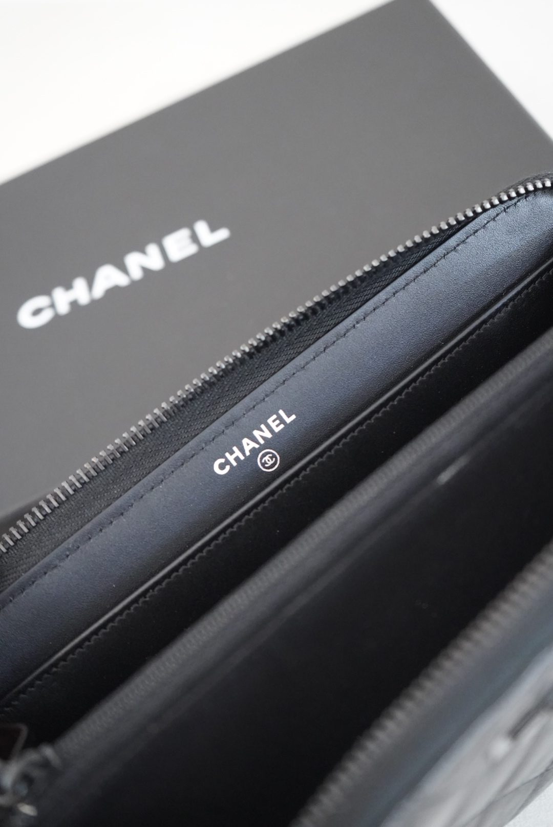 Chanel Black Quilted Reissue Zip Around Wallet With Black Hardware - Image 5