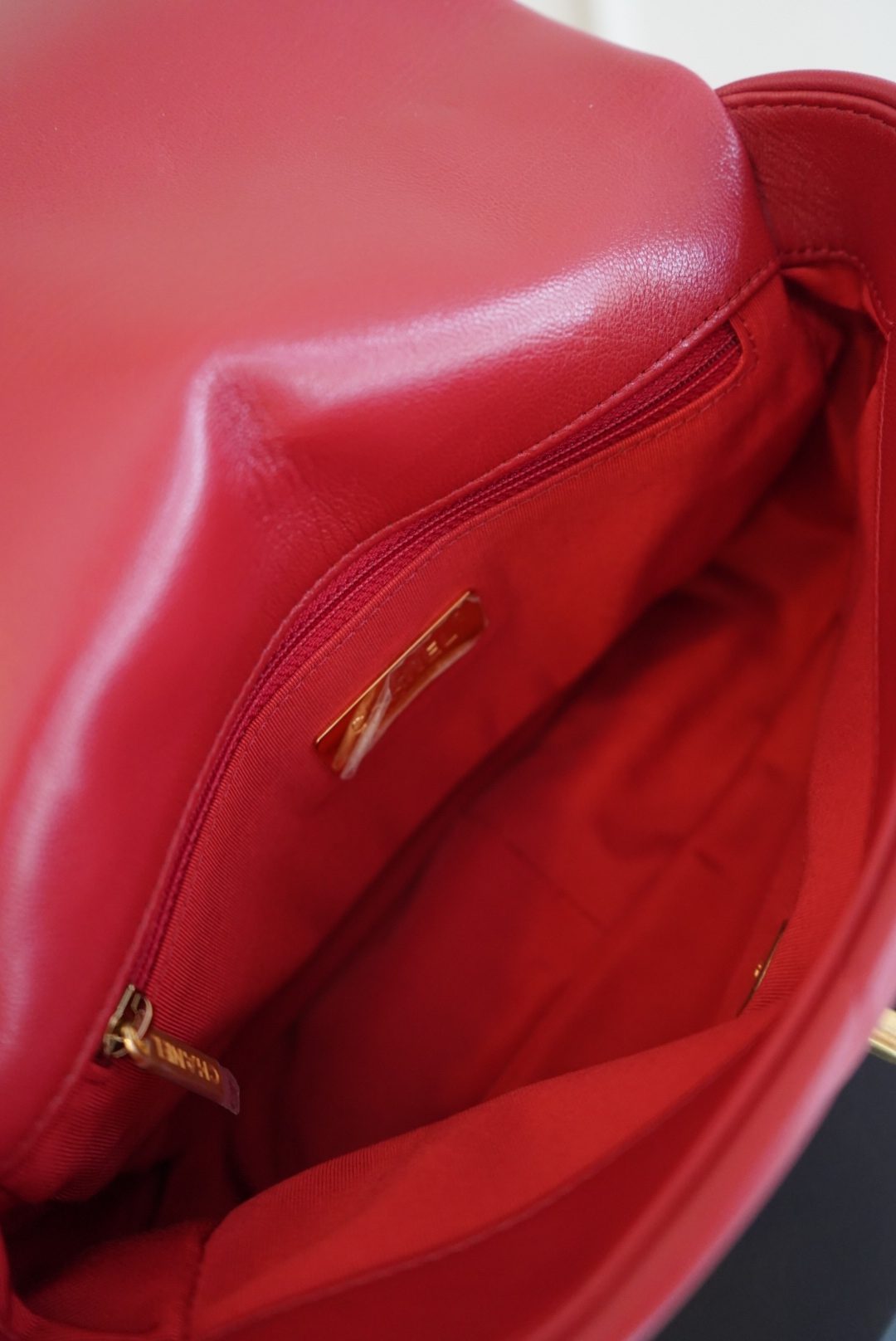 Chanel 19 Small Flap Bag in Deep Red Goatskin Leather with Mixed Hardware - Image 9