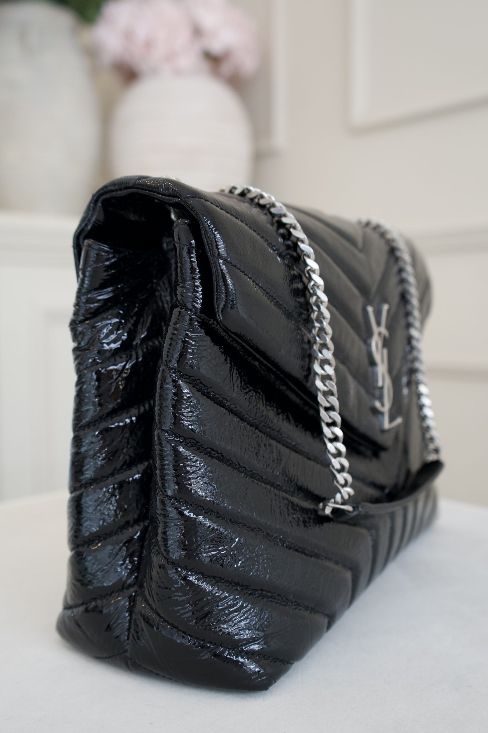 Saint Laurent Loulou Puffer Bag In Black Patent Leather And Silver Hardware - Image 4