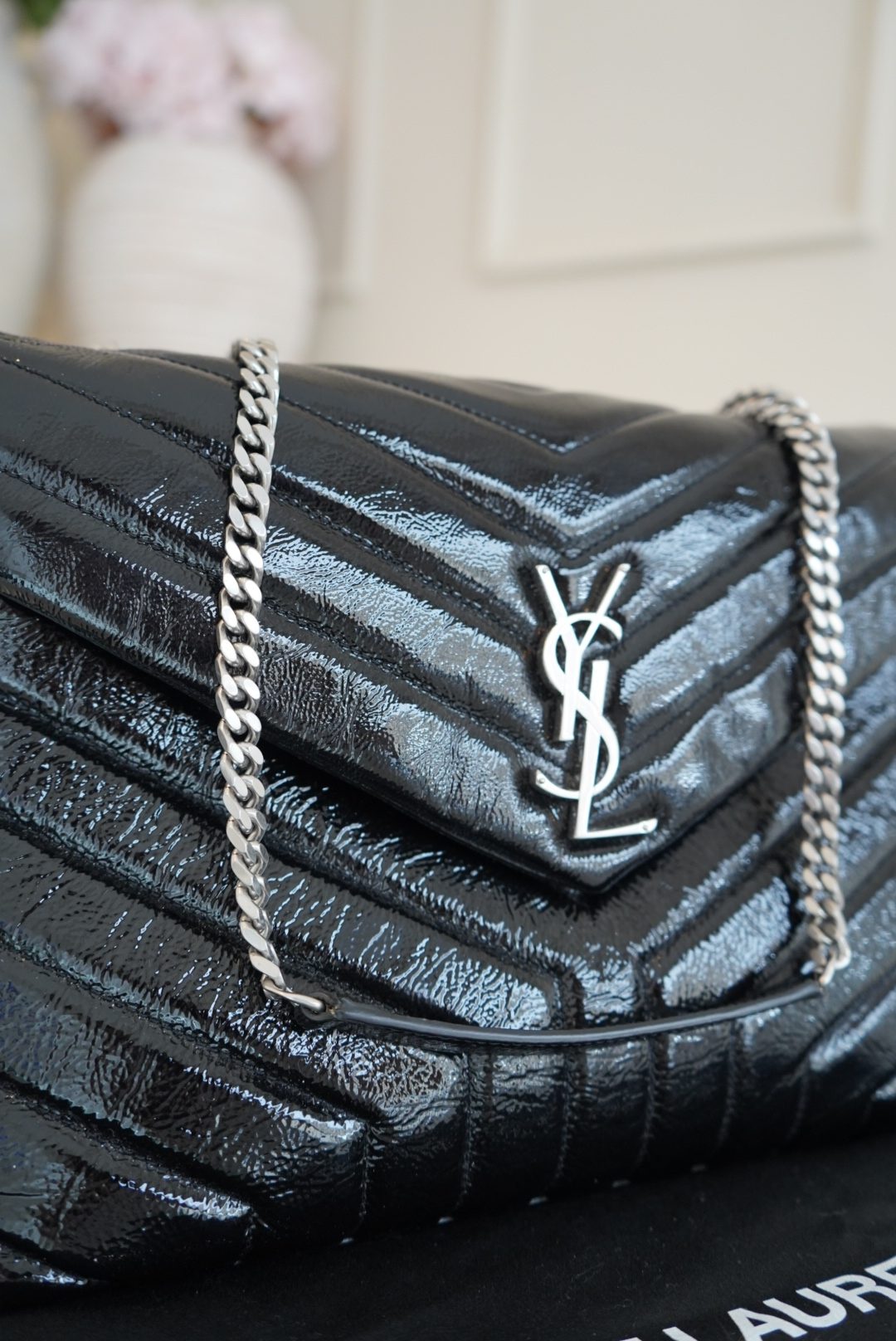 Saint Laurent Loulou Puffer Bag In Black Patent Leather And Silver Hardware - Image 5