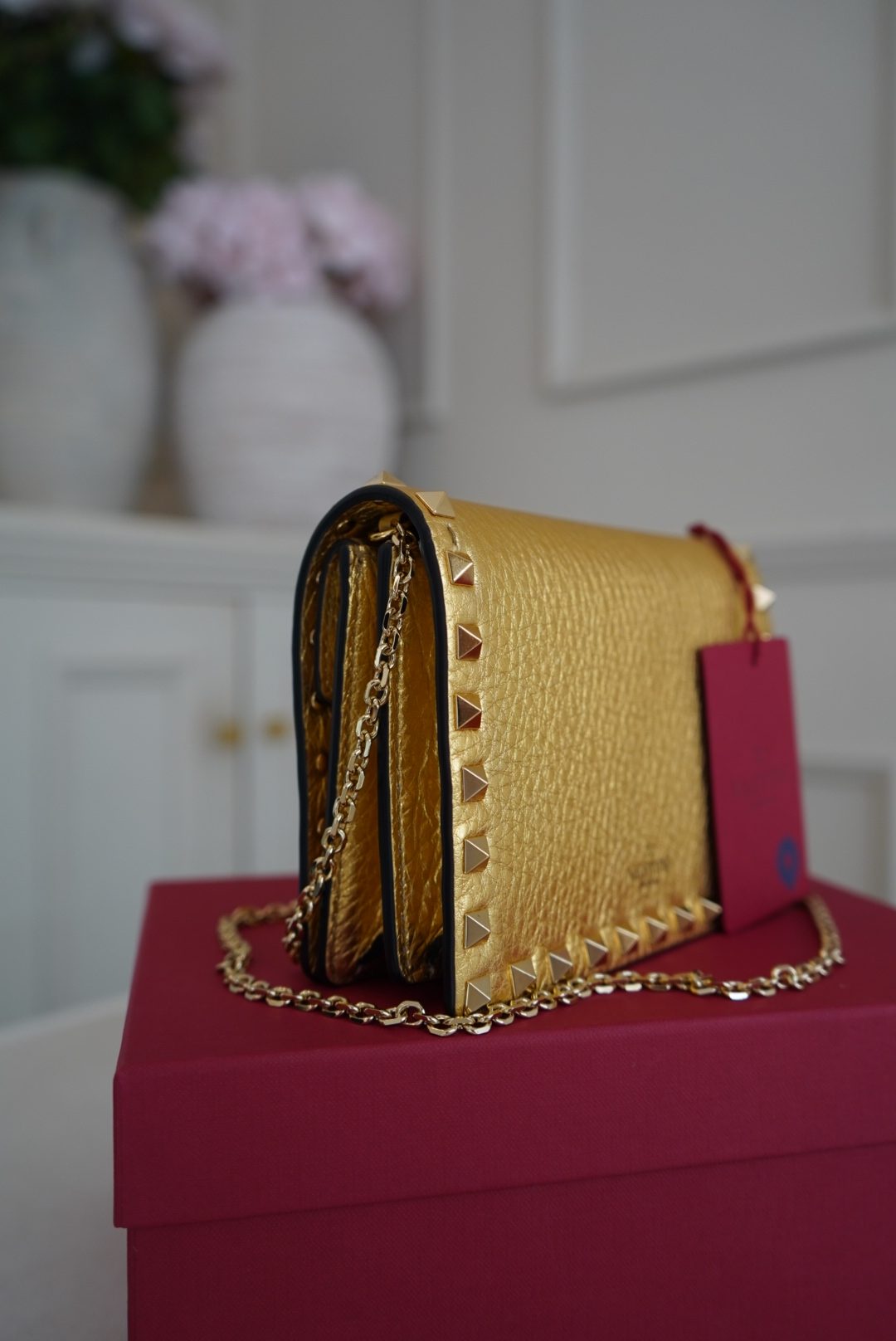 Valentino Garavani Rockstud Metallic Leather Bag With Signature Studded Details Gold & Silver - Image 3