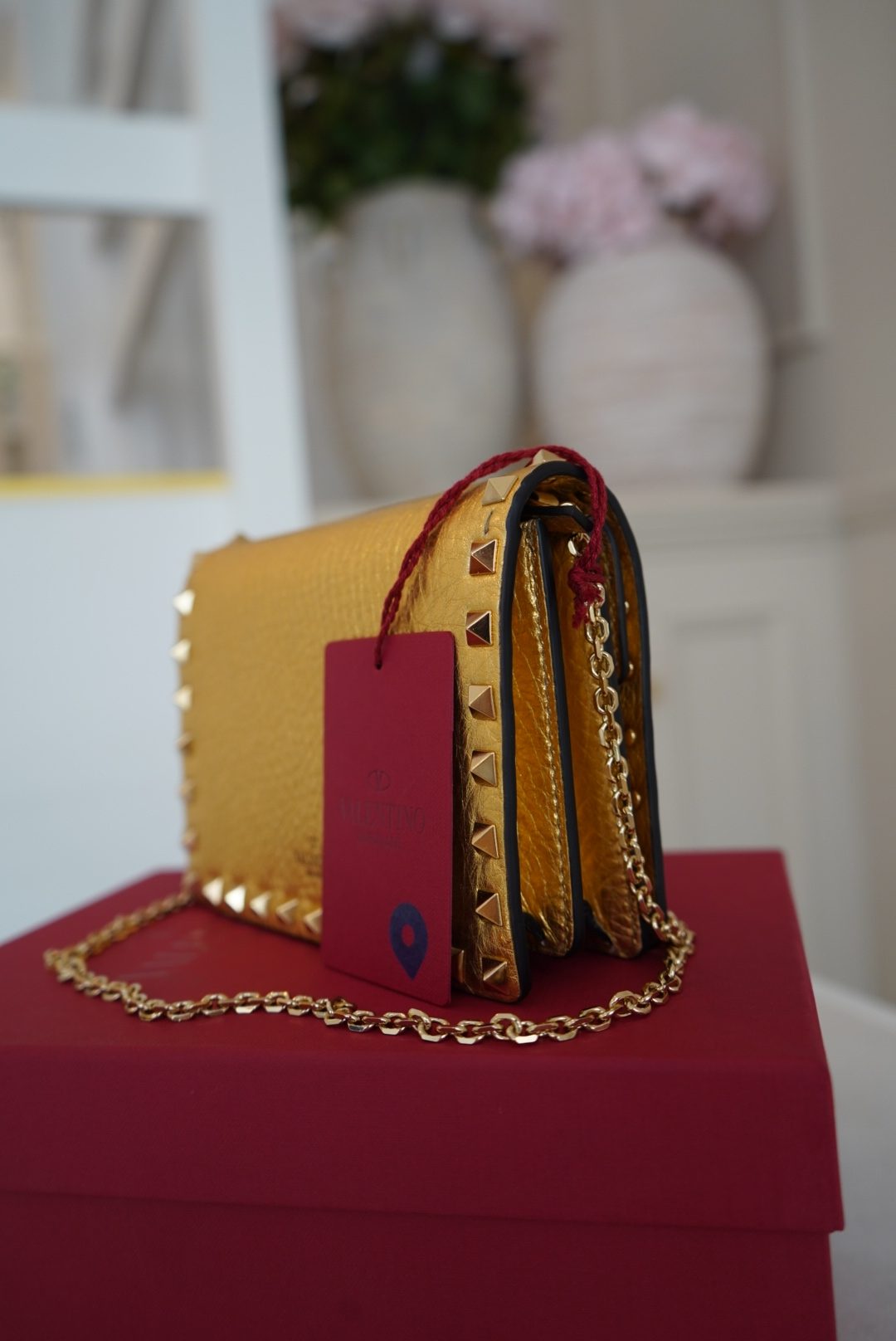 Valentino Garavani Rockstud Metallic Leather Bag With Signature Studded Details Gold & Silver - Image 4