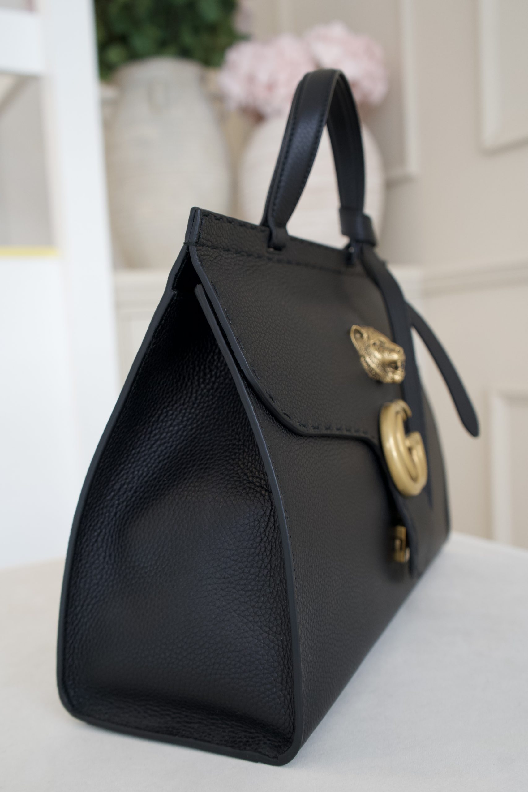 Gucci GG Marmont Animalier Bag In Black Pebbled Leather And Gold Tone Hardware with Tiger Head Plaque - Image 2