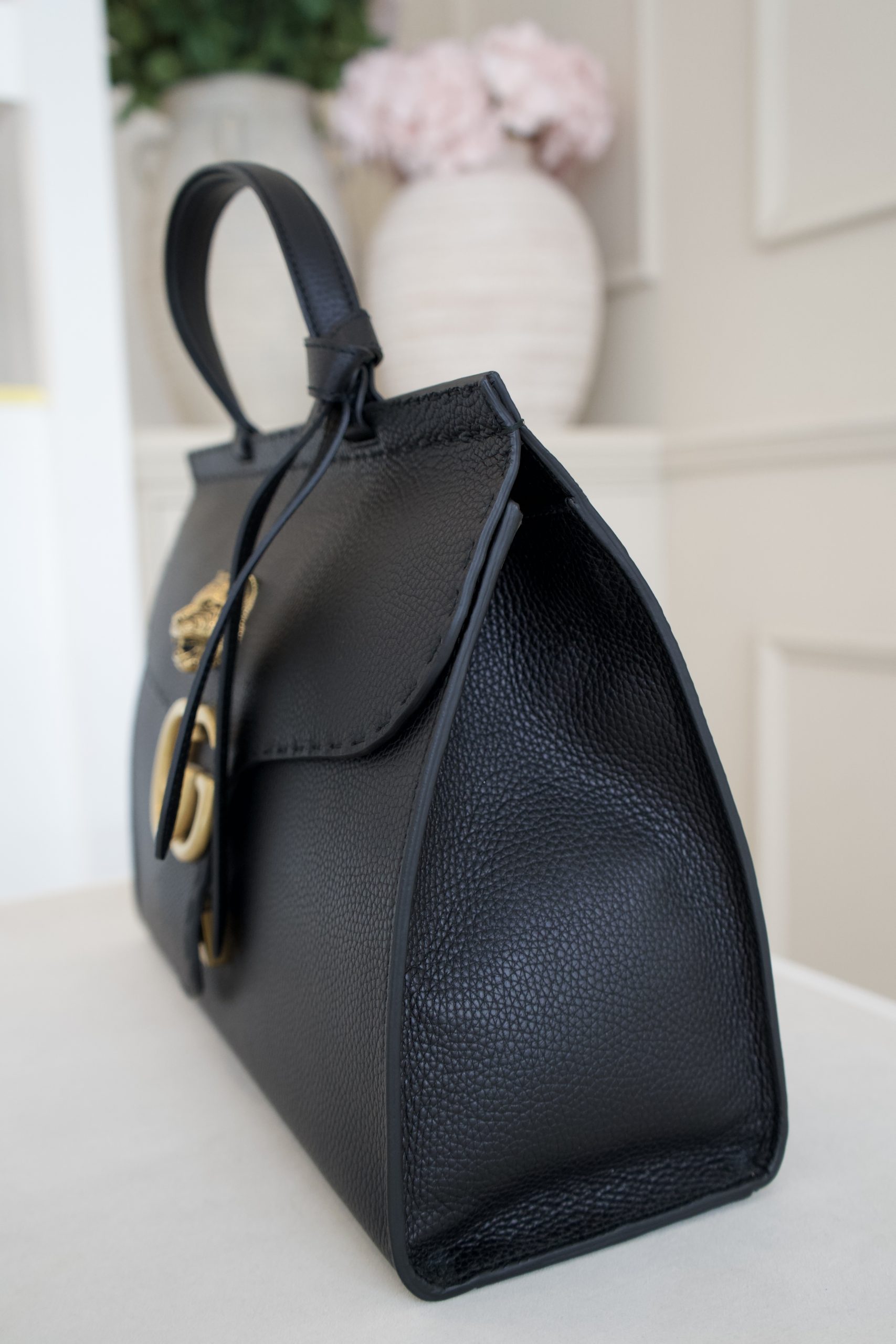 Gucci GG Marmont Animalier Bag In Black Pebbled Leather And Gold Tone Hardware with Tiger Head Plaque - Image 4
