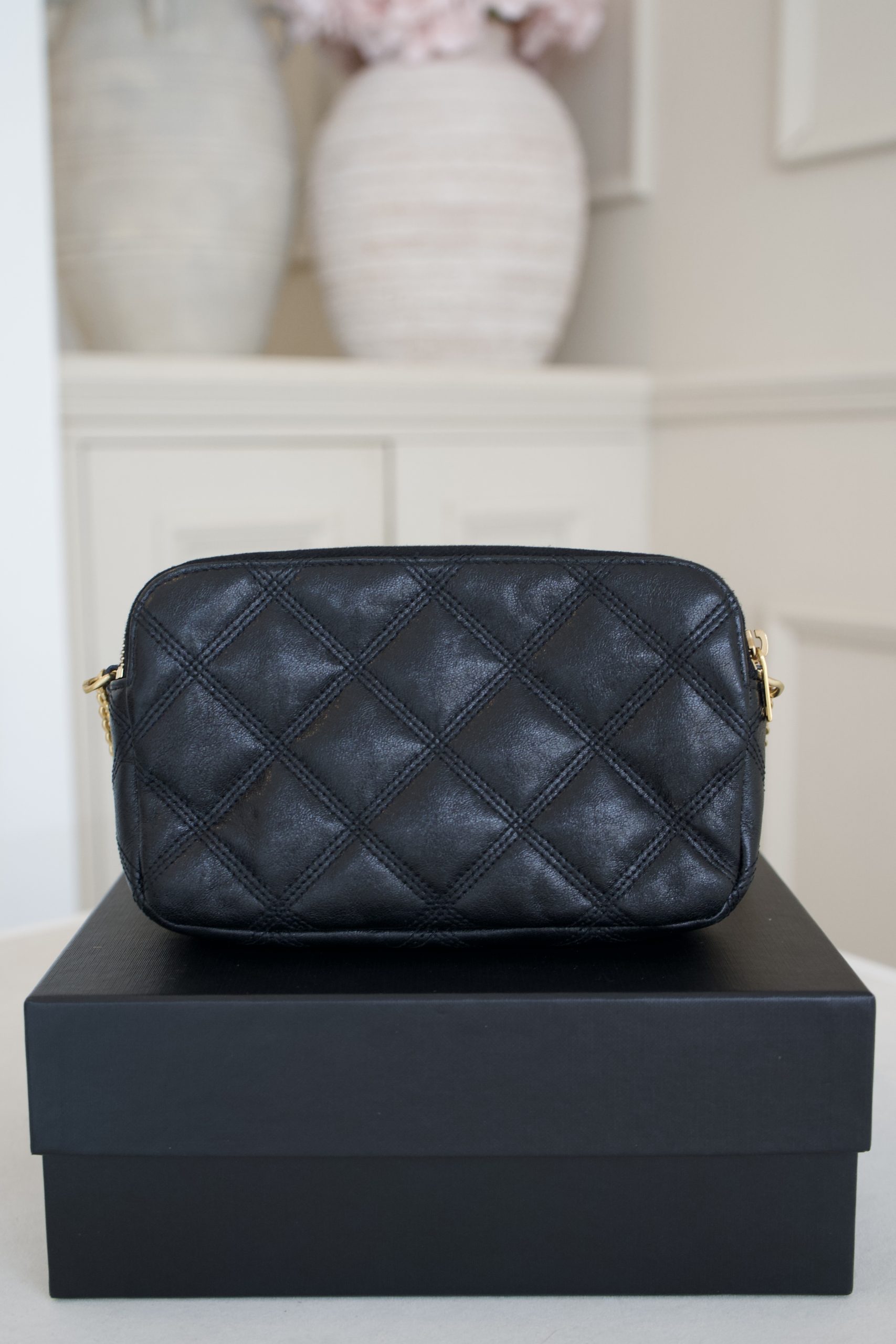 Saint Laurent Becky Pouch In Quilted Lambskin Leather Double Zip And Gold Tone Hardware (2020) - Image 3