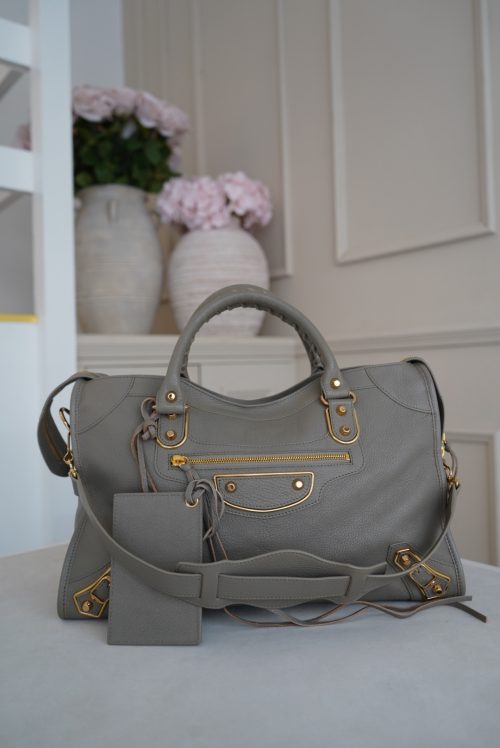 Balenciaga Classic City Handbag In Grey Grained Leather With Distinctive Gold Toned Metallic Edge Hardware