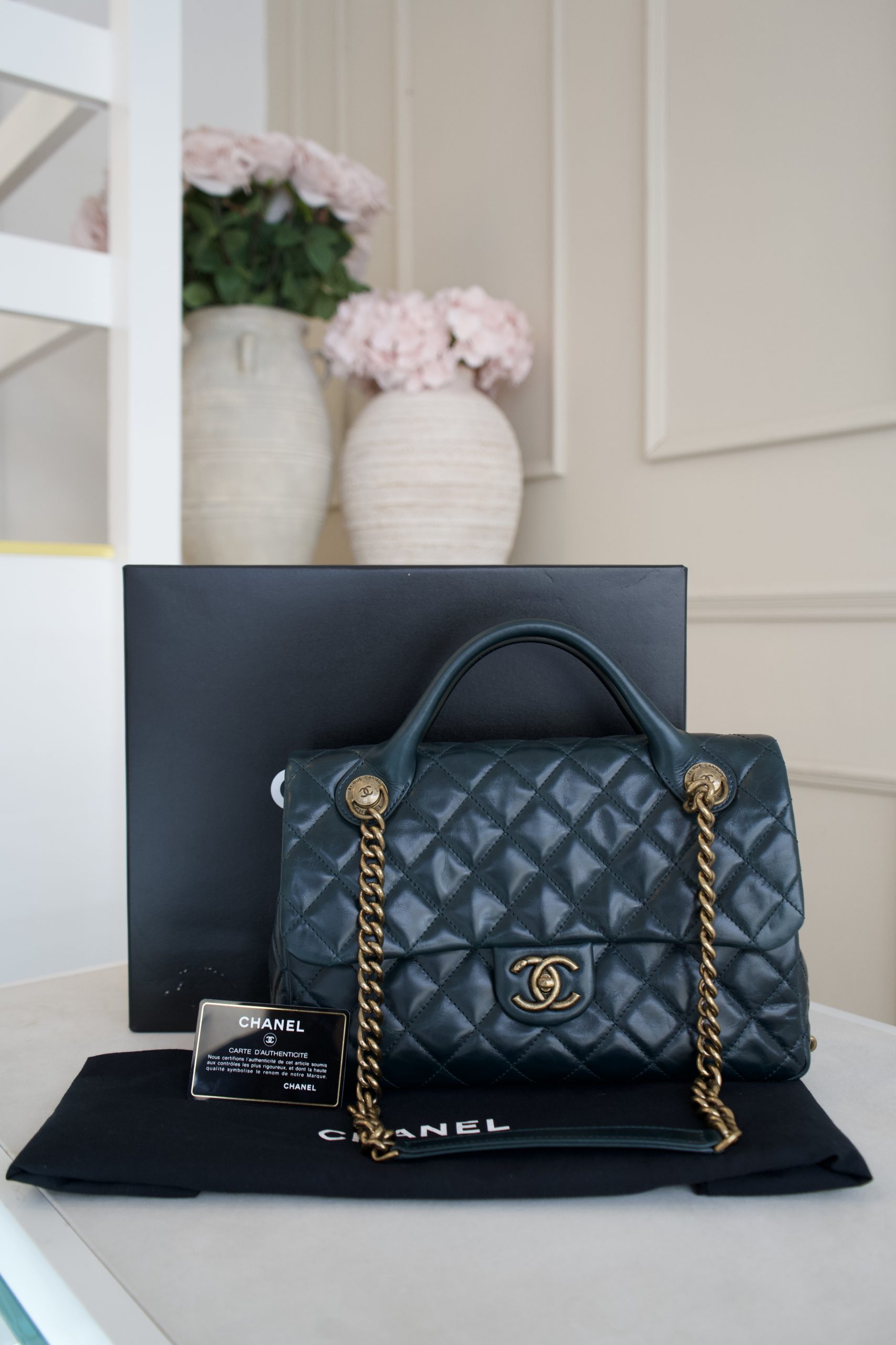 Chanel Teal Quilted Leather Castle Rock Flap Bag with Antique Gold - Image 2