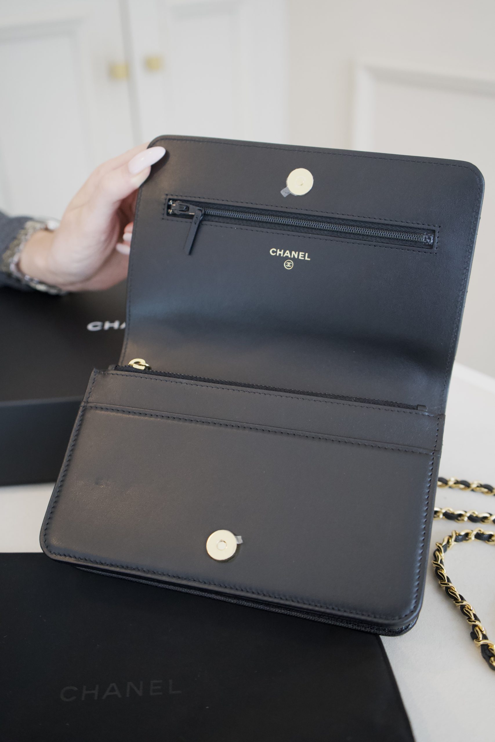 Chanel Pocket Twins Wallet on Chain Black Caviar, Gold Hardware - Image 10