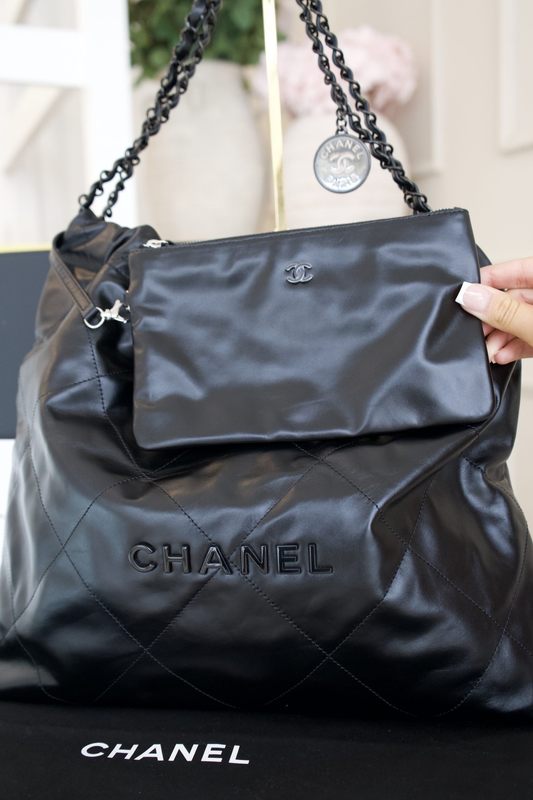 Chanel 22 So Black Calfskin Black Hardware - Image 11