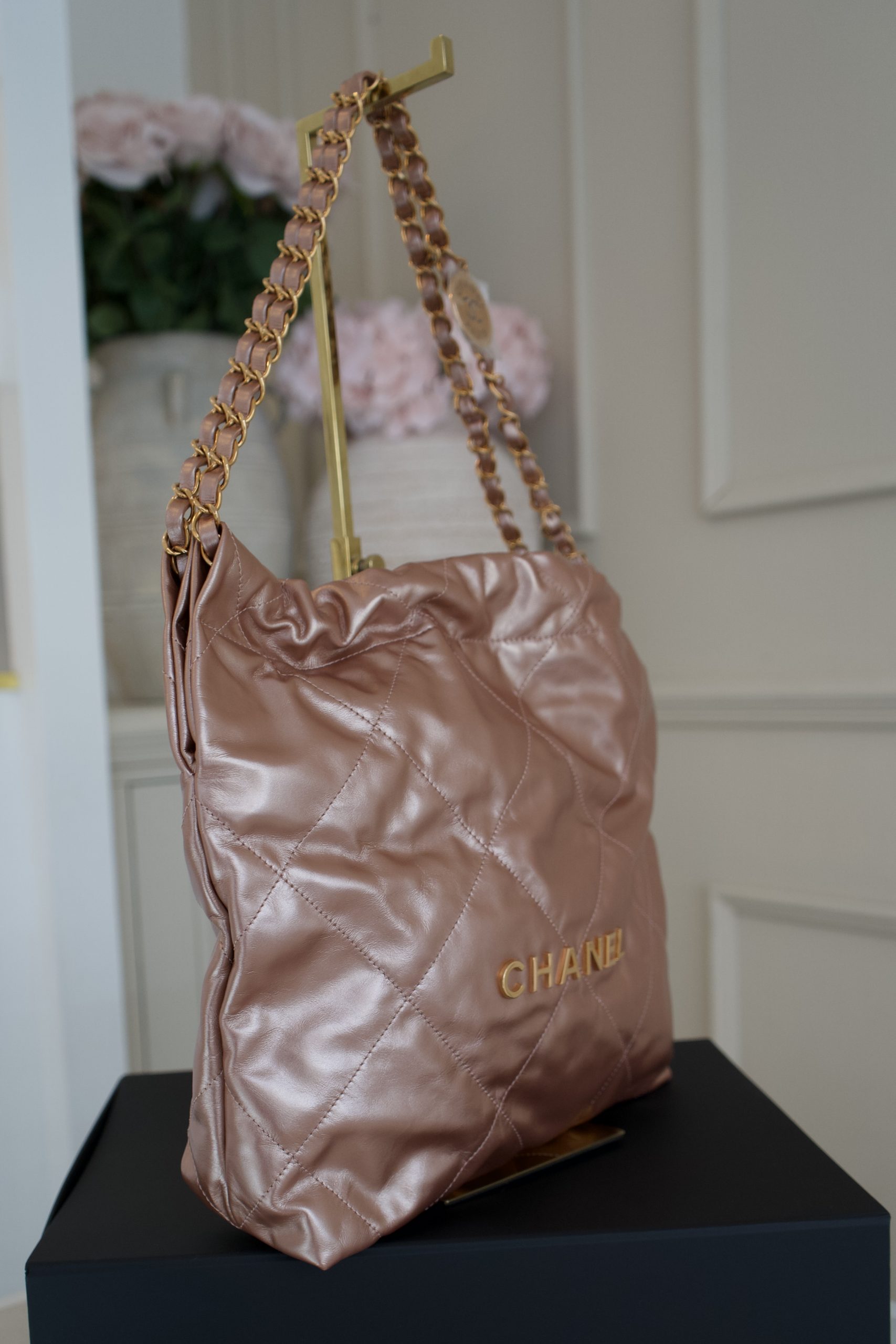 SOLD - Chanel 22 Rose Gold Shiny Calfskin with Rose Gold Hardware - Image 4