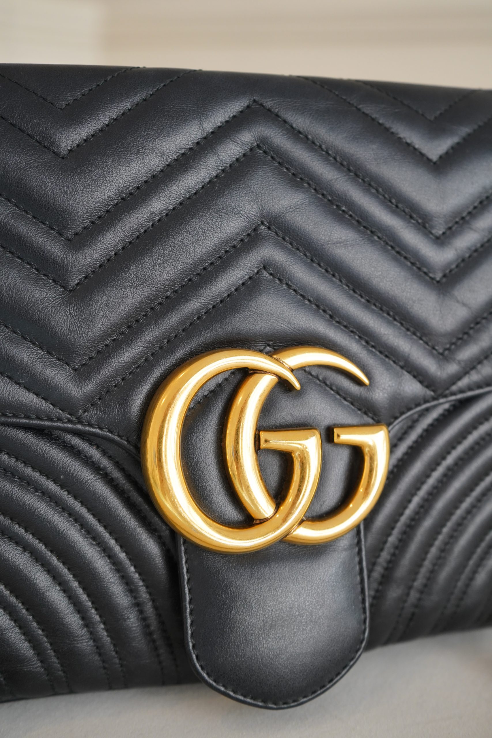 Gucci GG Marmount Shoulder Bag Crafted From Black Quilted Matelasse Leather And Gold Toned Hardware. - Image 6