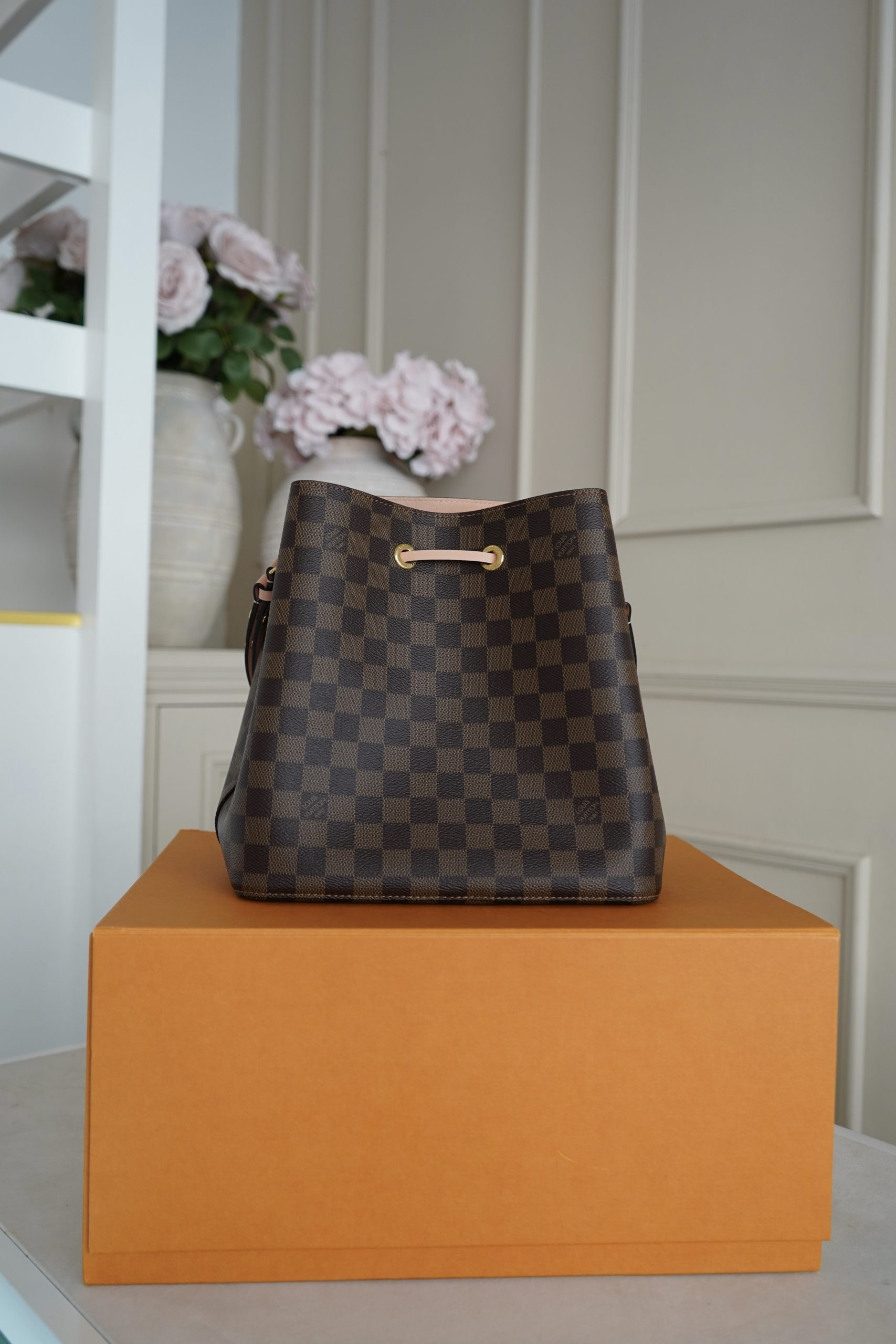 SOLD - Louis Vuitton NeoNoe MM Bucket Bag - Image 7