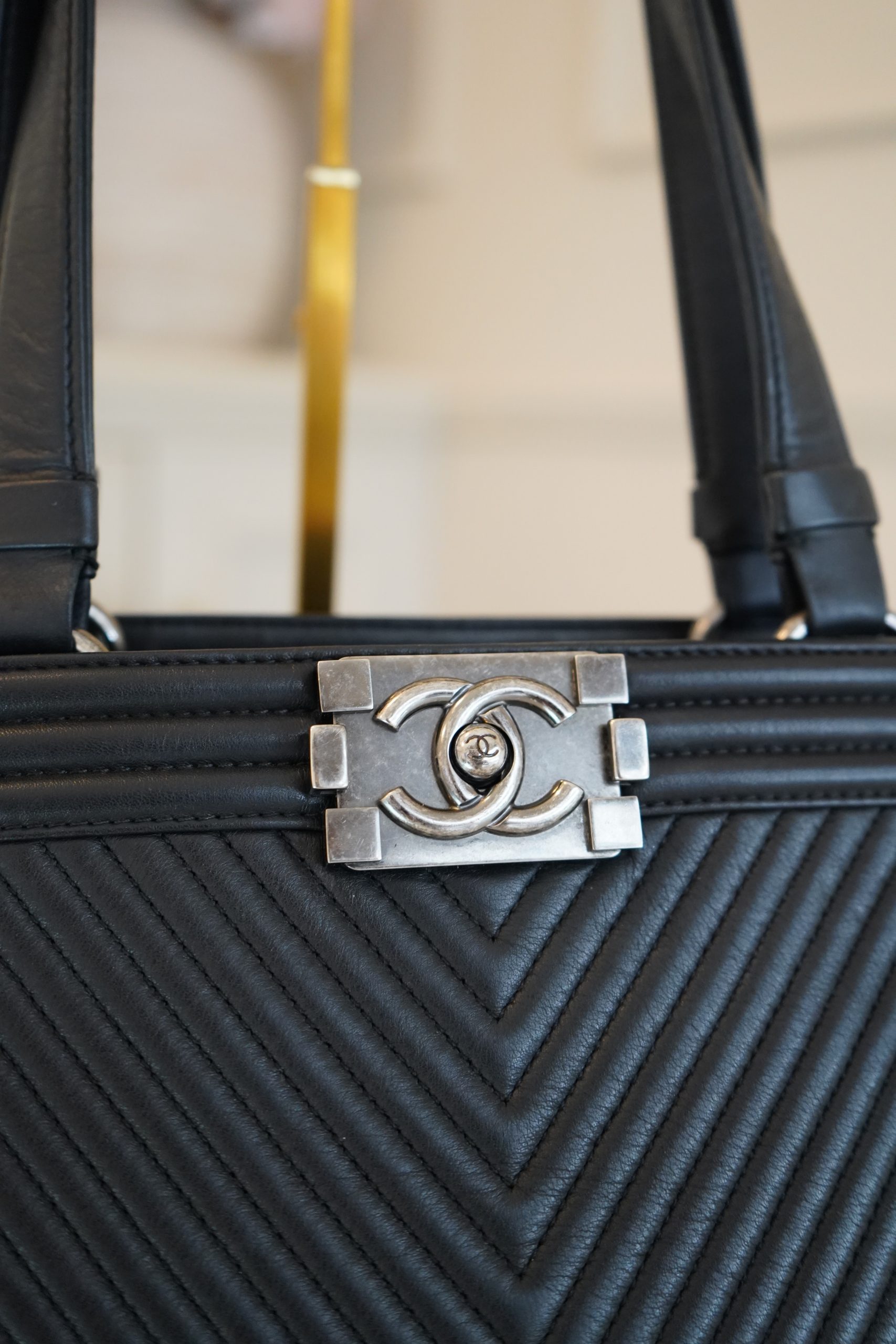 Chanel Chevron Boy Bag Tote Shopper in Black Lambskin Leather 2014 Model - Image 3