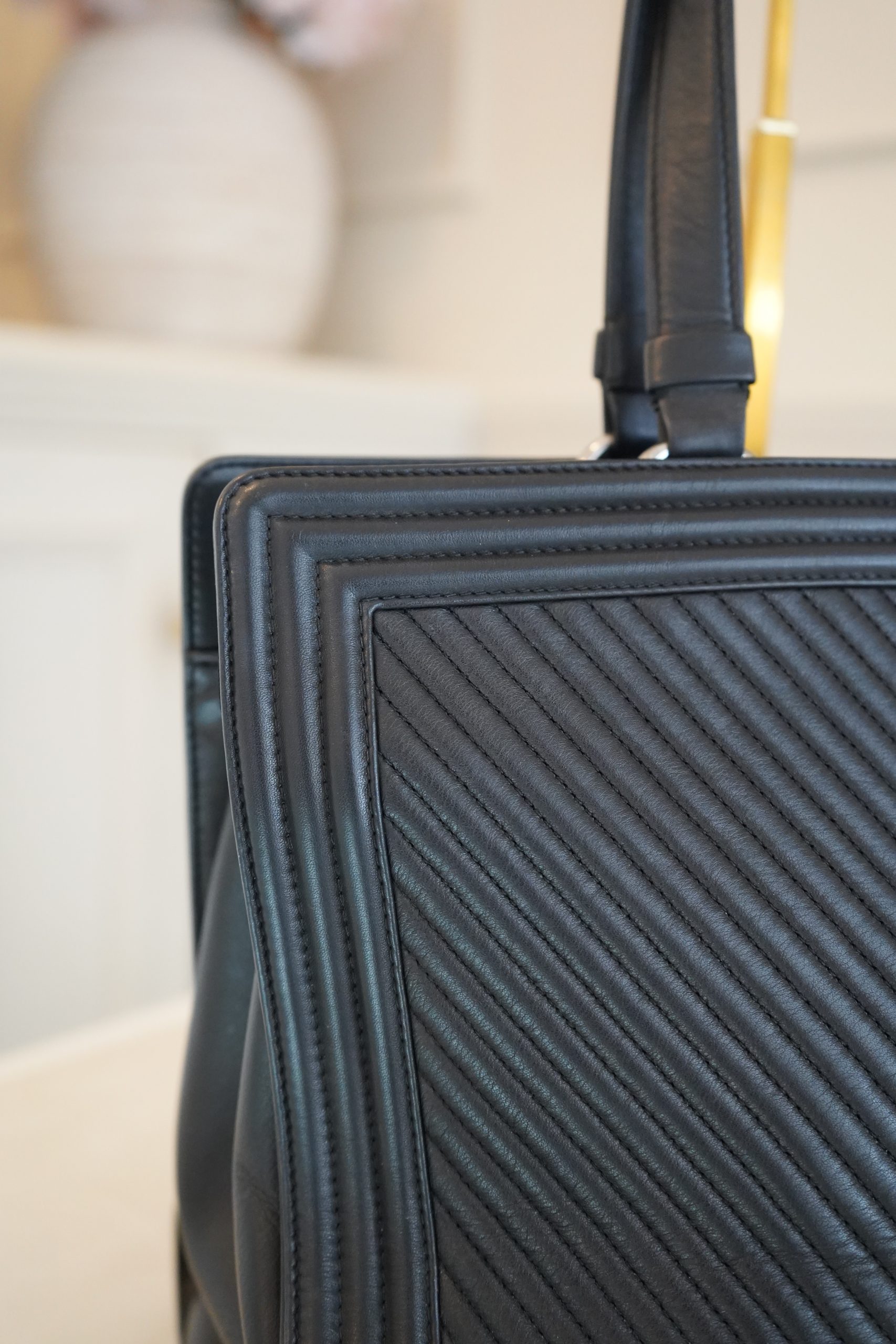 Chanel Chevron Boy Bag Tote Shopper in Black Lambskin Leather 2014 Model - Image 4