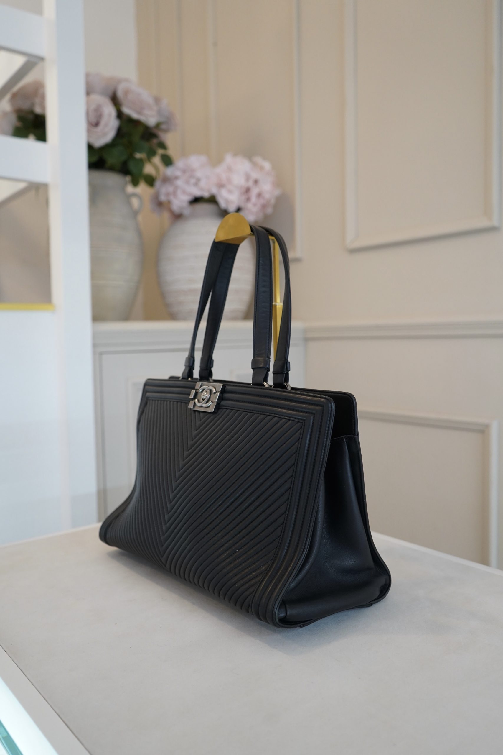 Chanel Chevron Boy Bag Tote Shopper in Black Lambskin Leather 2014 Model - Image 12