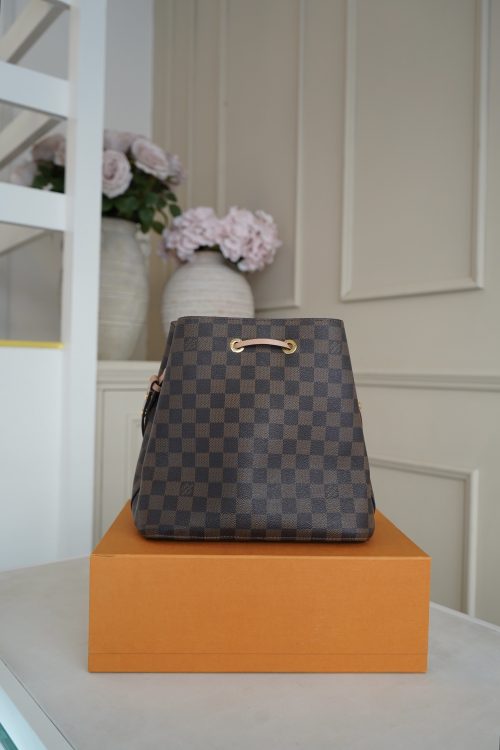 Louis Vuitton Cluny MM Bag