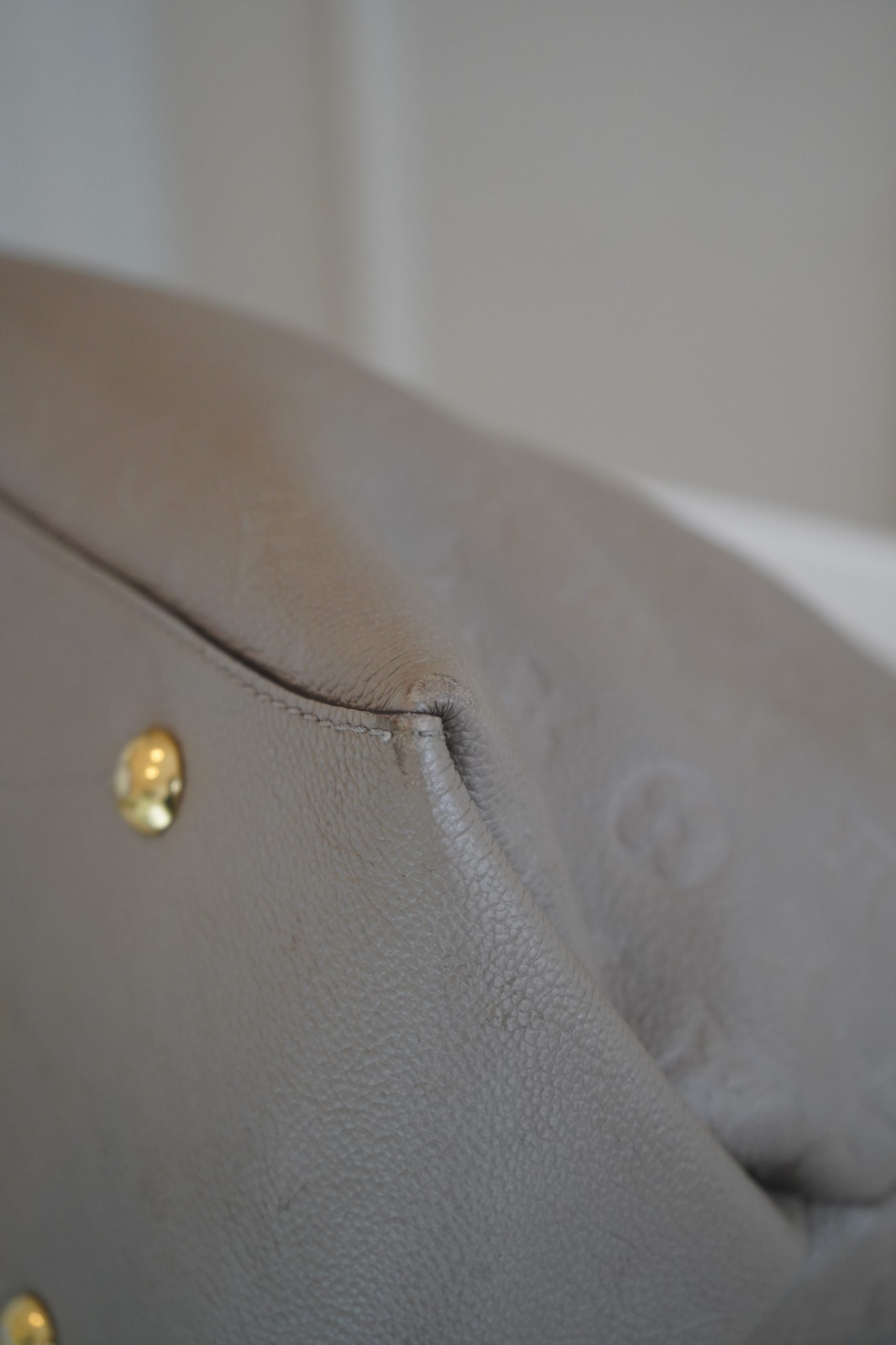 Louis Vuitton Maida Hobo Bag In Tourterelle Monogram Empreinte Leather - Image 3