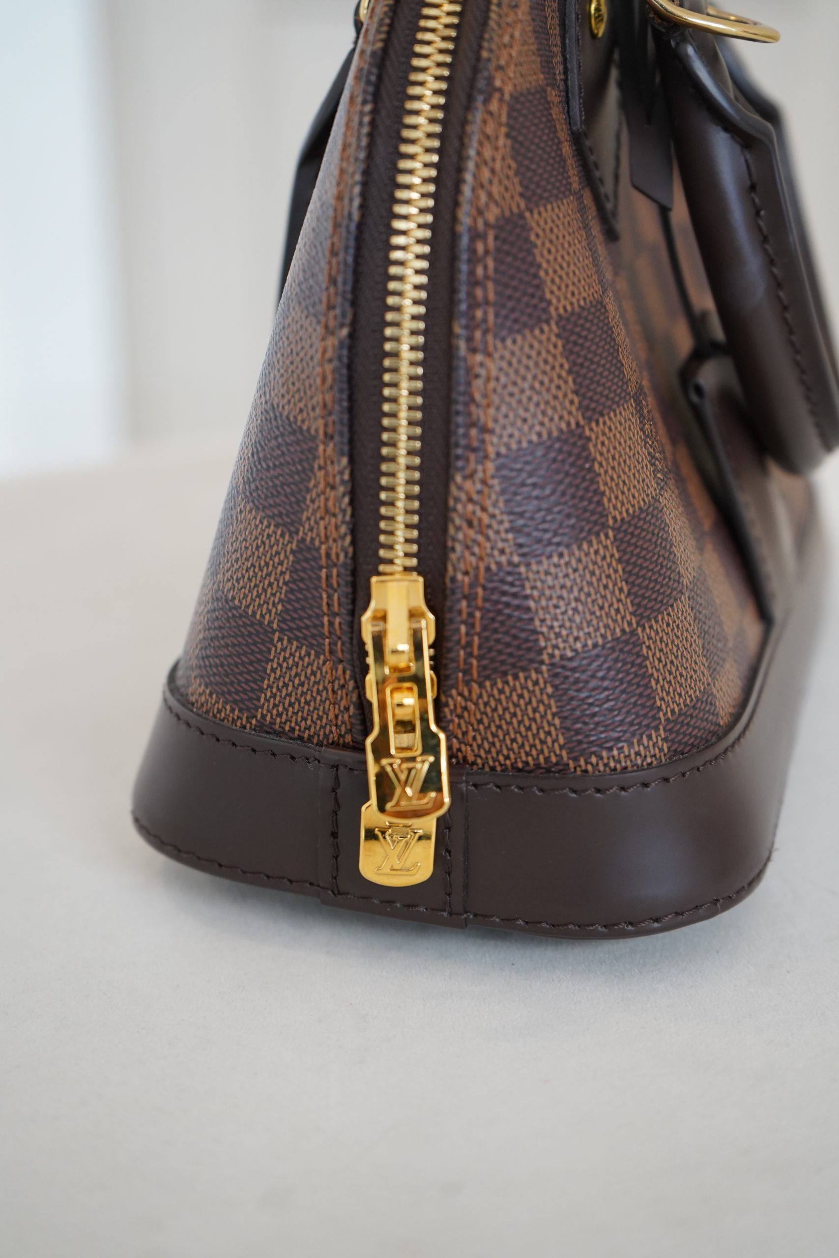 Louis Vuitton Alma BB Damier Ebene Canvas. - Image 7