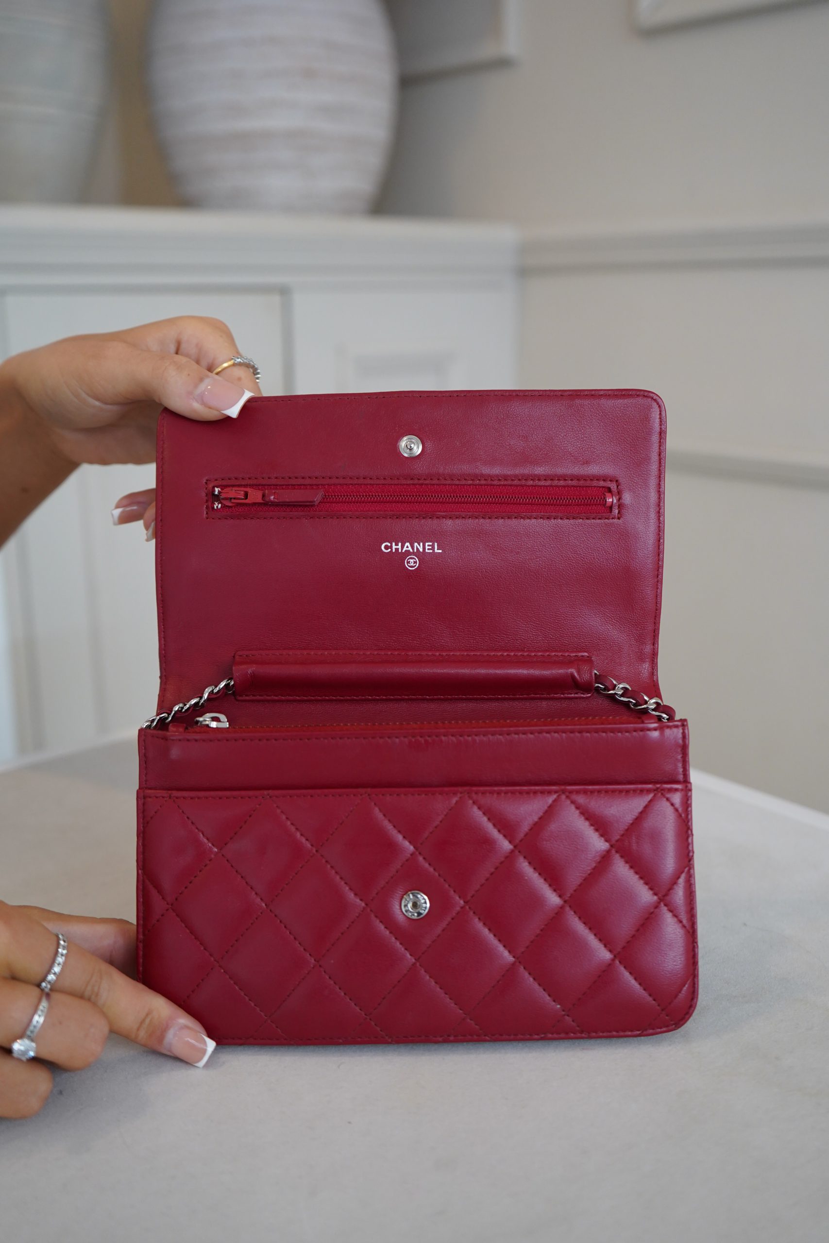 Chanel Red Quilted Leather Wallet on Chain - Image 6