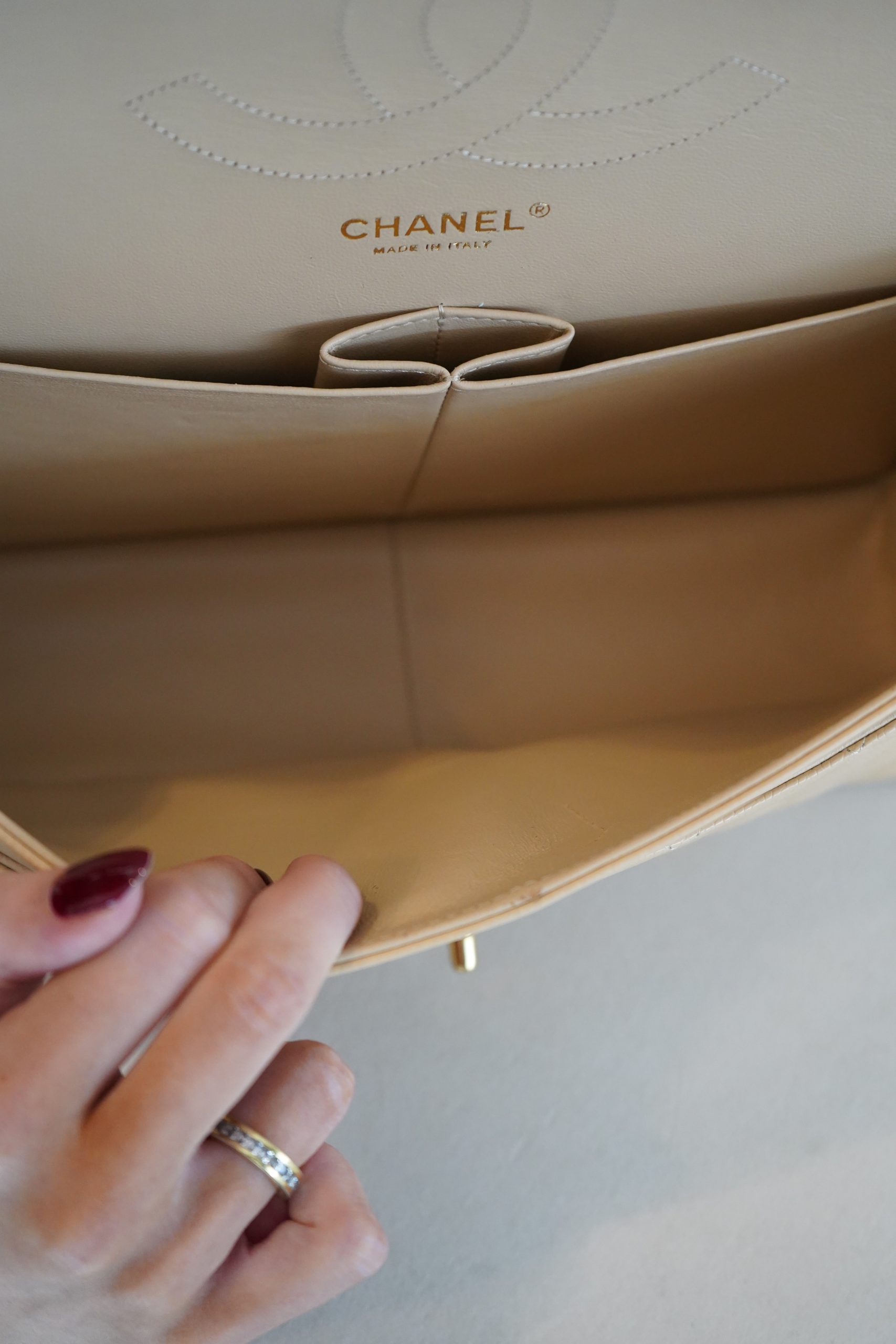 Chanel Jumbo Classic Double Flap Beige Caviar With Gold Hardware 2015/2016 Model - Image 9