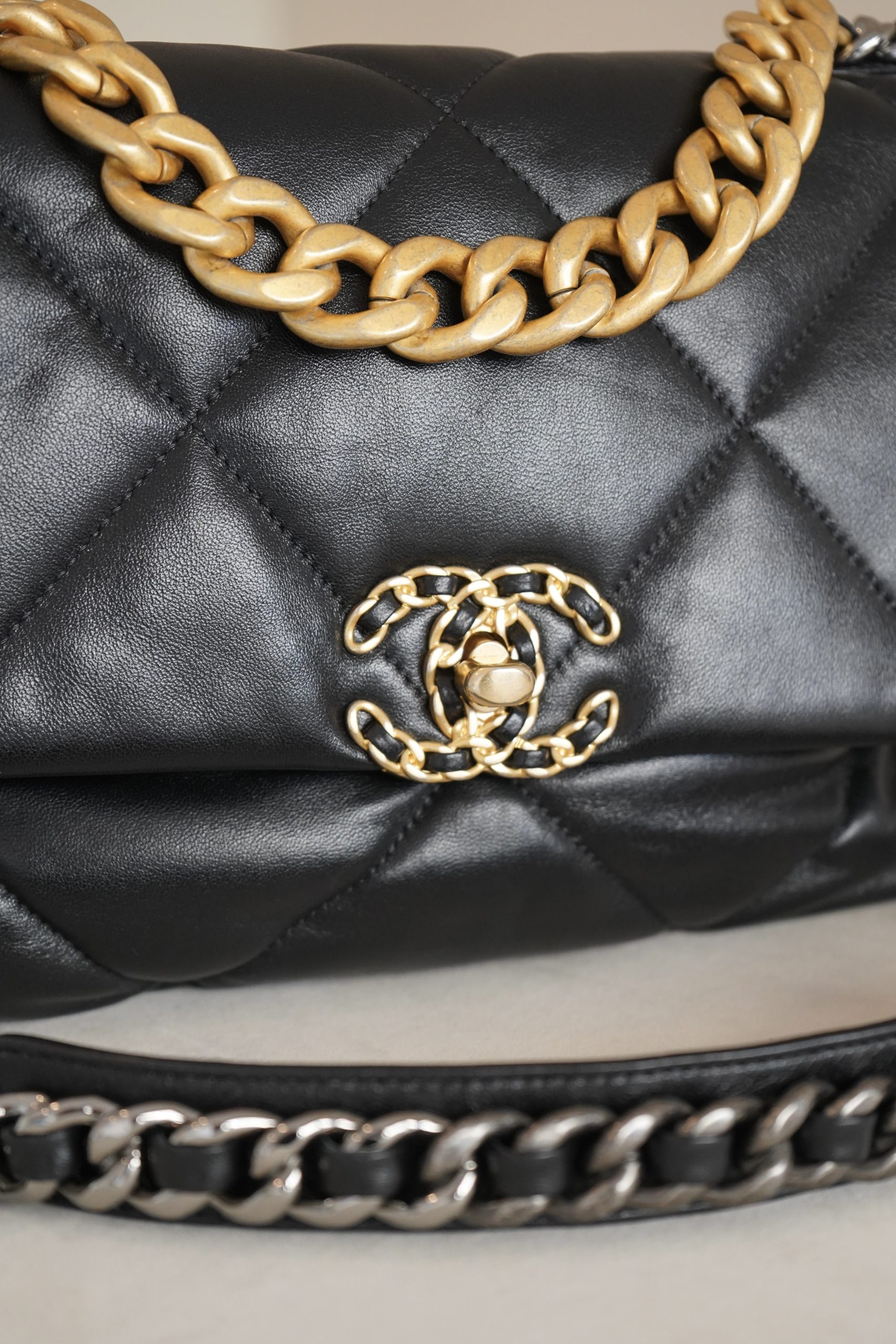 Chanel 19 Large Flap Black Quilted Bag - Image 2