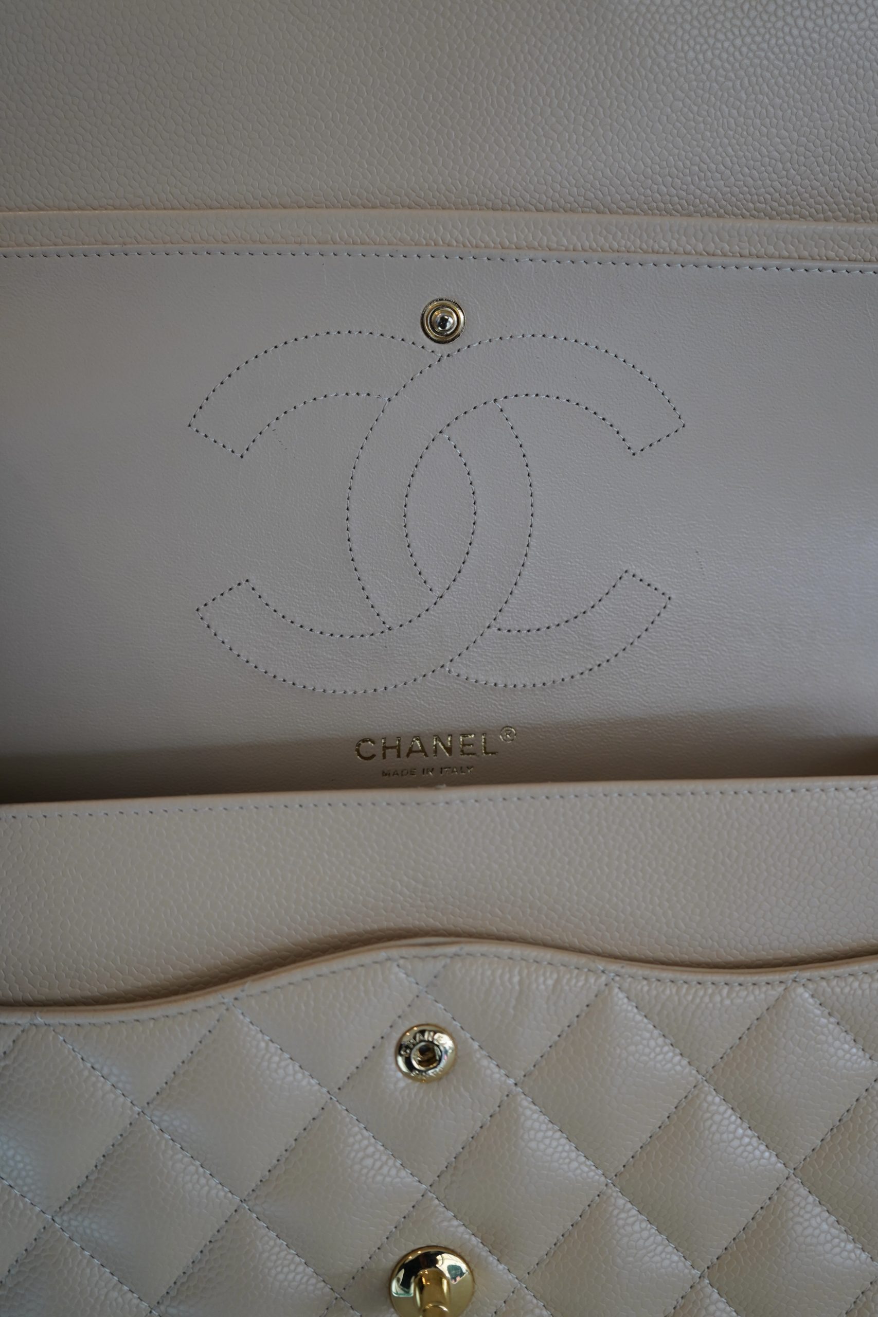 Chanel Jumbo Classic Double Flap Beige Caviar With Gold Hardware 2015/2016 Model - Image 6