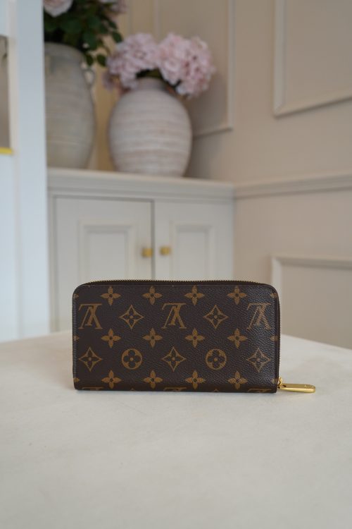 Louis Vuitton Zippy Wallet